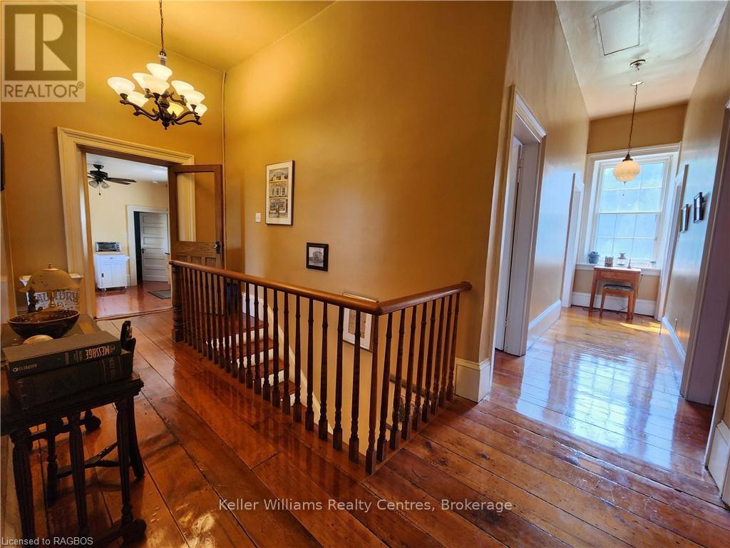 484 Carlisle Street — photo 35 of 43