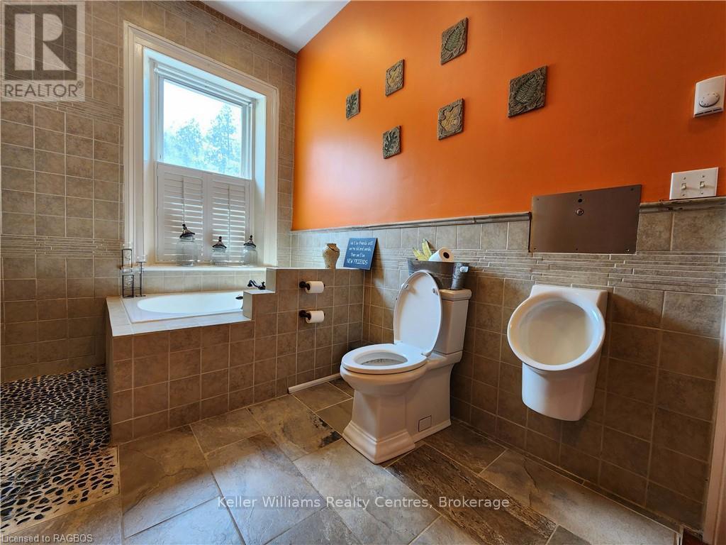 484 Carlisle Street — photo 22 of 43