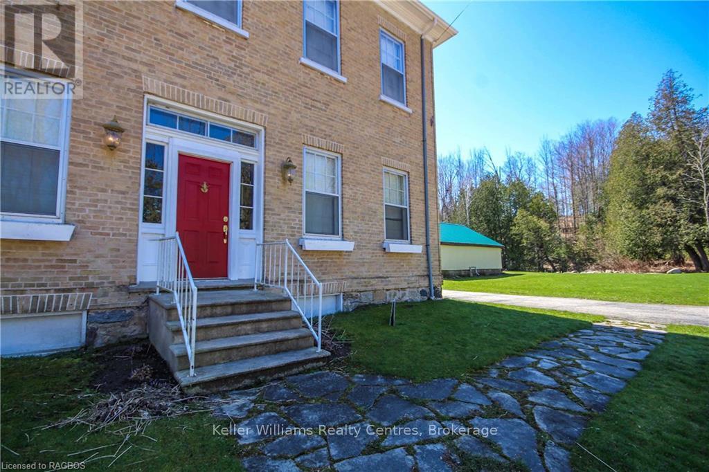 484 Carlisle Street — photo 12 of 43