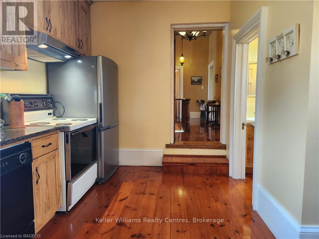 484 Carlisle Street — photo 39 of 43